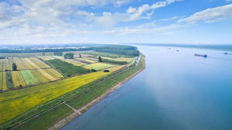 環(huán)保行業(yè)迎來(lái)投資增長(zhǎng)期，長(zhǎng)江、黃河治理釋放億元級(jí)市場(chǎng)空間-