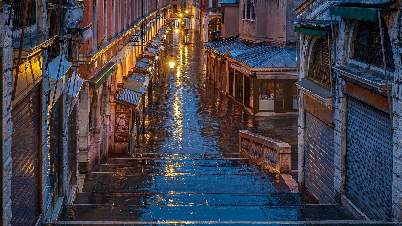 城市更新是政府投資支持重點(diǎn)，未來(lái)五年地下管網(wǎng)投資約4萬(wàn)億